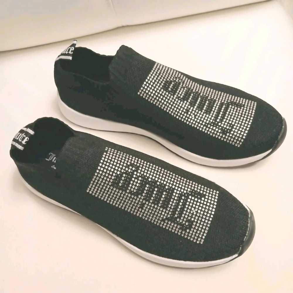 Juicy Couture Black & Silver Rhinestones Detail Slip-On Unisex Sneakers SIZE 7 - Picture 1 of 5